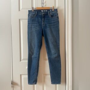 Old Navy Women's Skinny Jeans in Blue